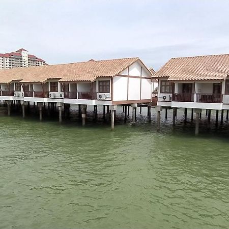 Port Dickson Private Unit Chalet Екстер'єр фото