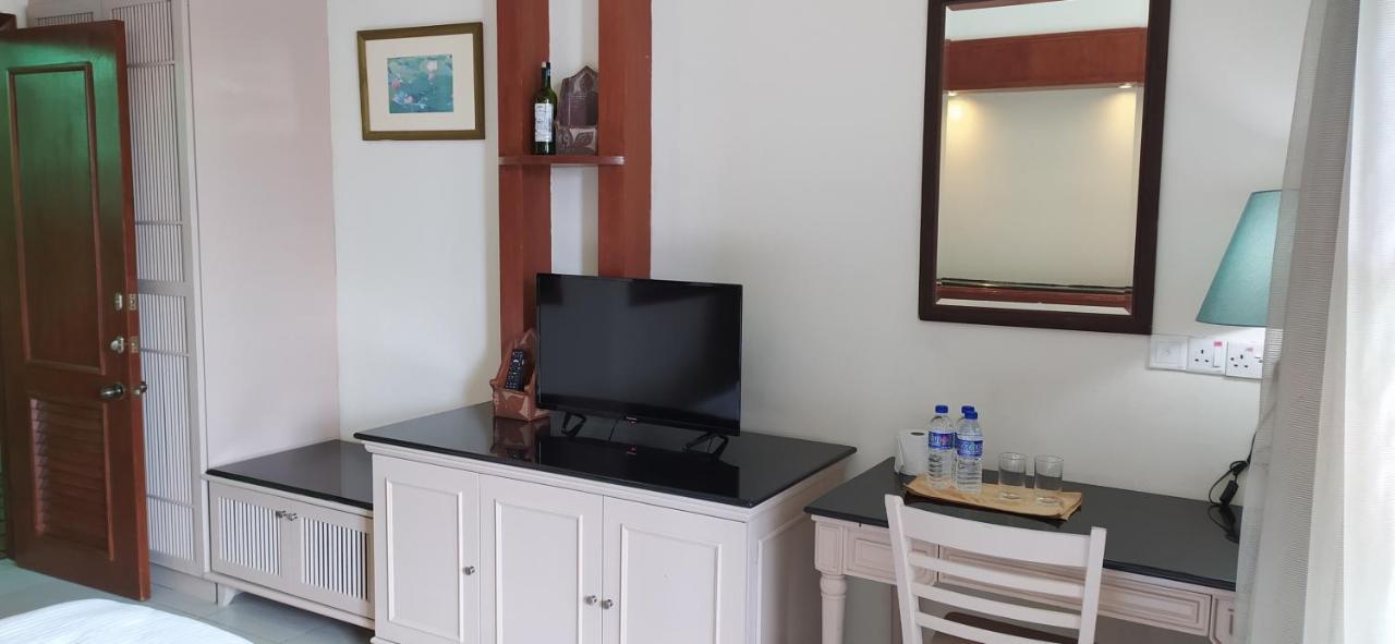 Port Dickson Private Unit Chalet Екстер'єр фото