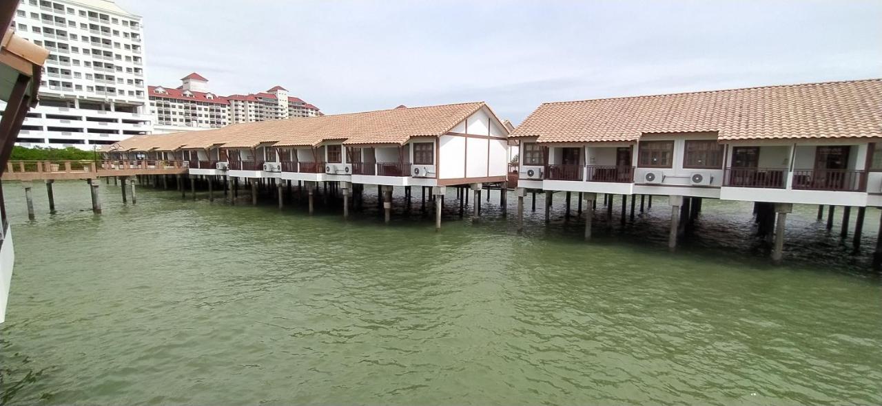 Port Dickson Private Unit Chalet Екстер'єр фото