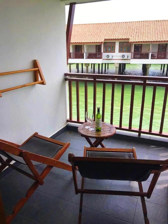 Port Dickson Private Unit Chalet Екстер'єр фото